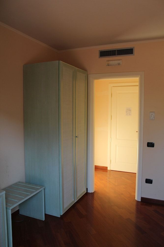 Hotel Novecento Standard Double Room Single Use 3