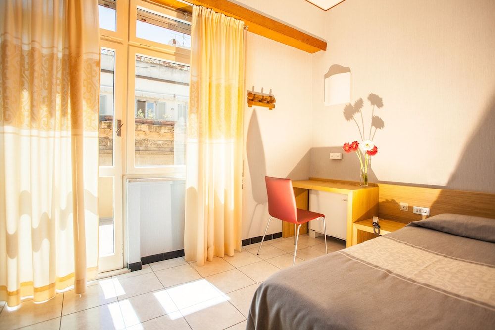 Hotel Italia Classic Single Room 4