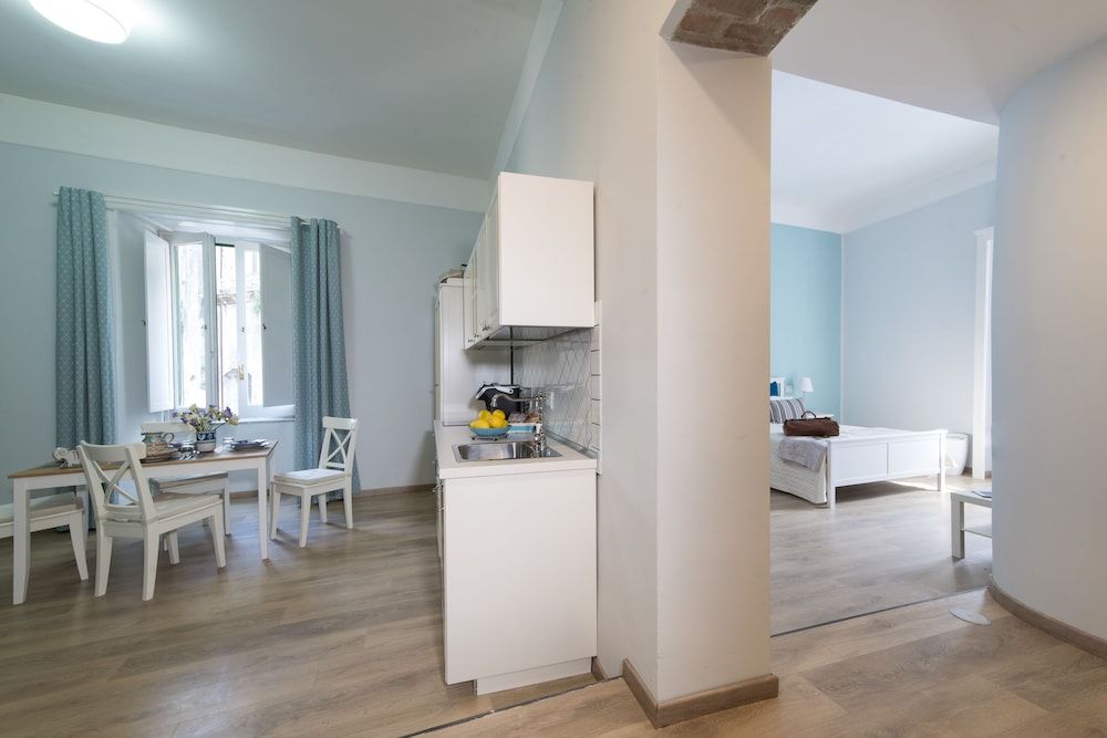 B&B Umberto Family Quadruple Room, 1 Bedroom, City View 6