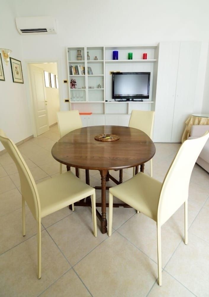 Sissi Suite Apartment, 1 Bedroom 12