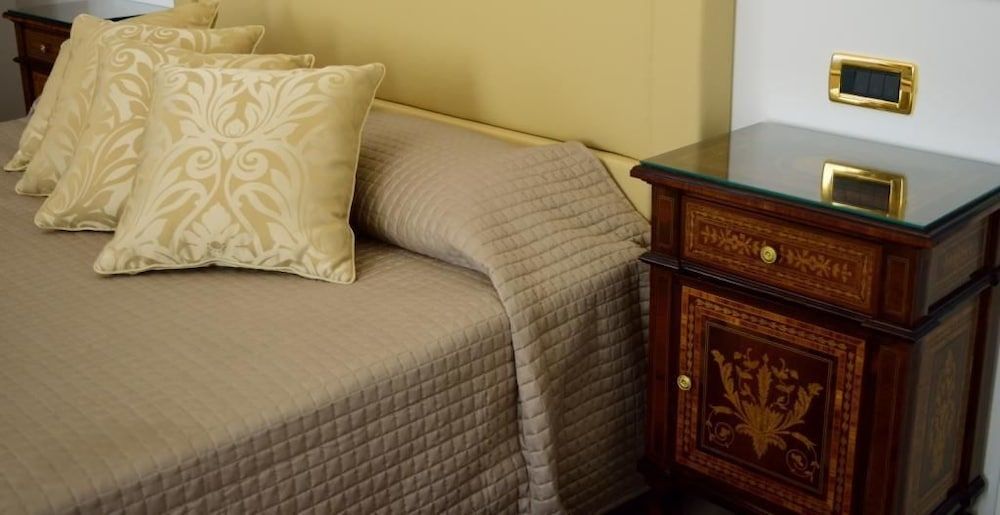 undefined Sissi Suite 4