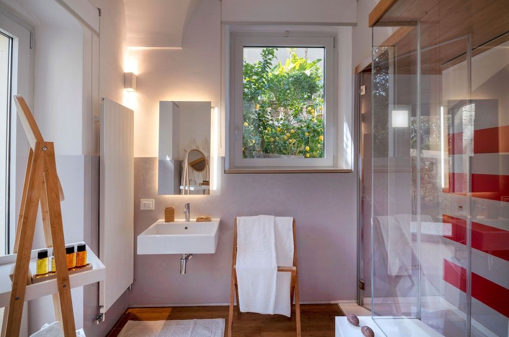 Dimora Storica Muratore Luxury rooms Deluxe Double Room, 1 King Bed, Sauna, Garden View 3