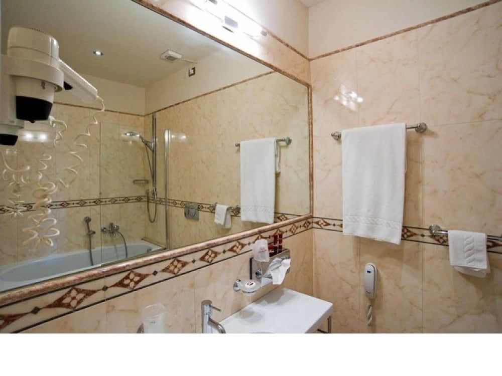 Hotel Gran Duca Double Room 5