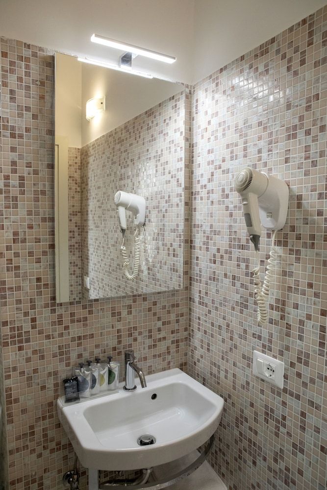 Alle Guglie Boutique Hotel Classic Double Room 12