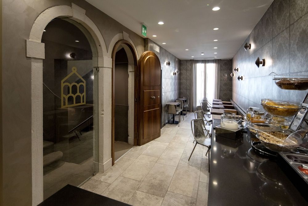 undefined Alle Guglie Boutique Hotel 10