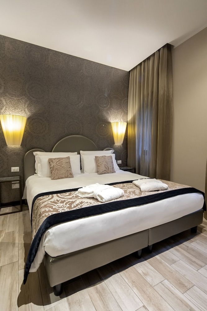 Alle Guglie Boutique Hotel Classic Double Room 3