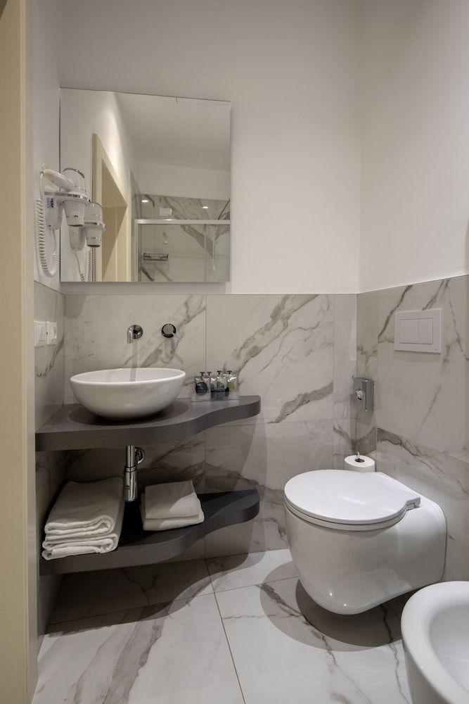 Alle Guglie Boutique Hotel Classic Double Room 9