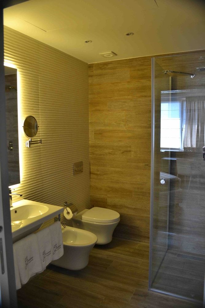 Ginevra Rooms Bergamo Triple Room (Rolex) 11