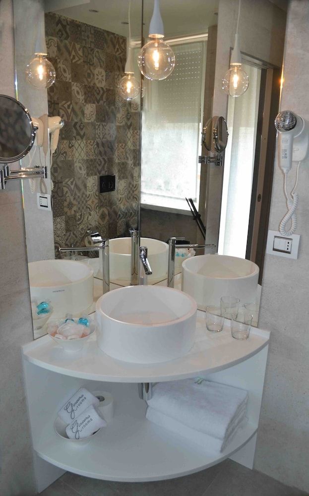 Ginevra Rooms Bergamo Suite (Patek) 9