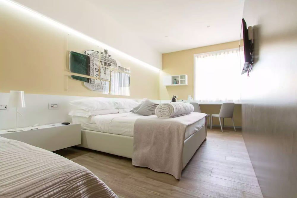 Ginevra Rooms Bergamo Triple Room (Cartier) 4