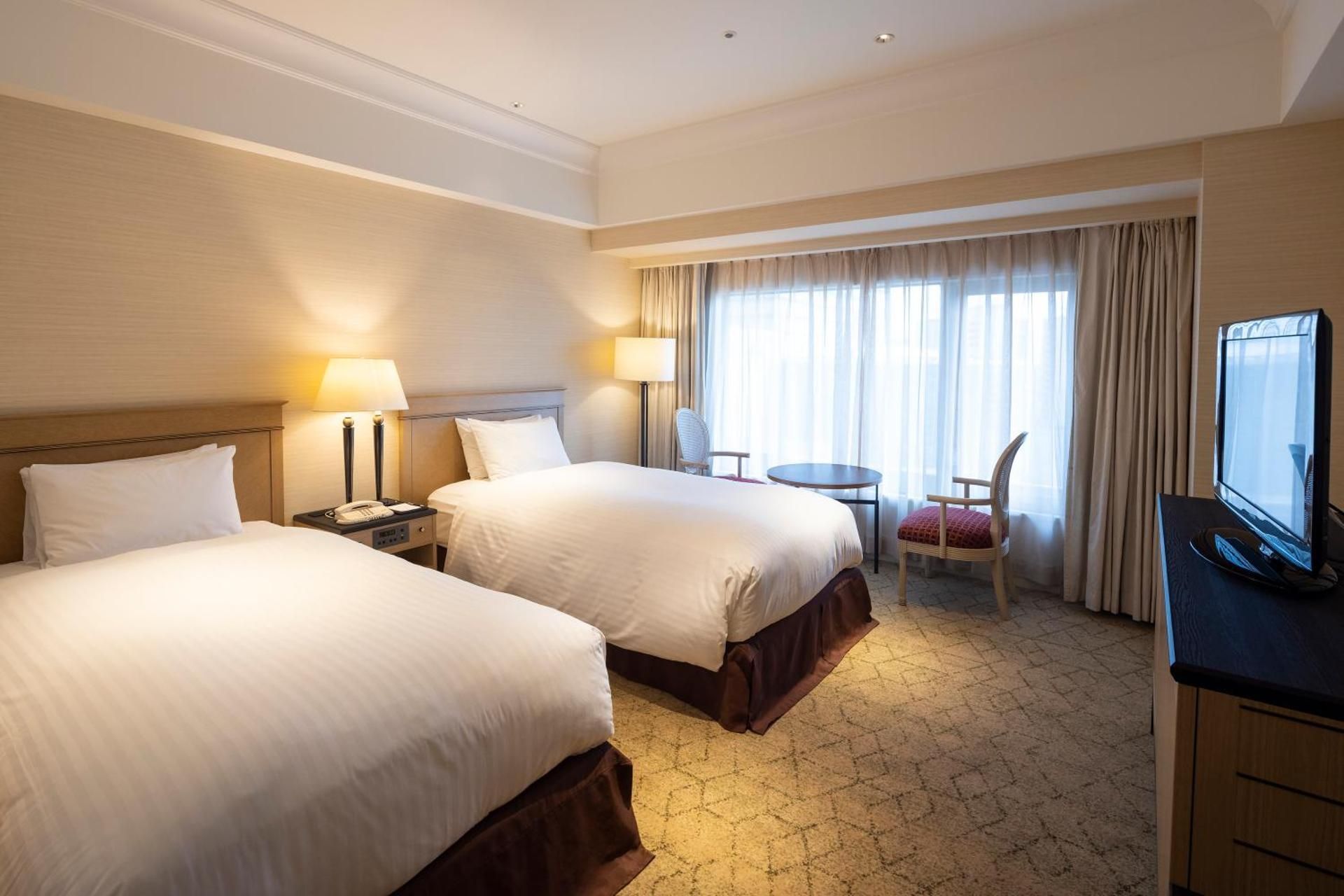Sheraton Floor Moderate Twin Room - Smoking