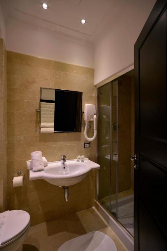 Vaticano Royal Suite Deluxe Room, 1 Double Bed 9