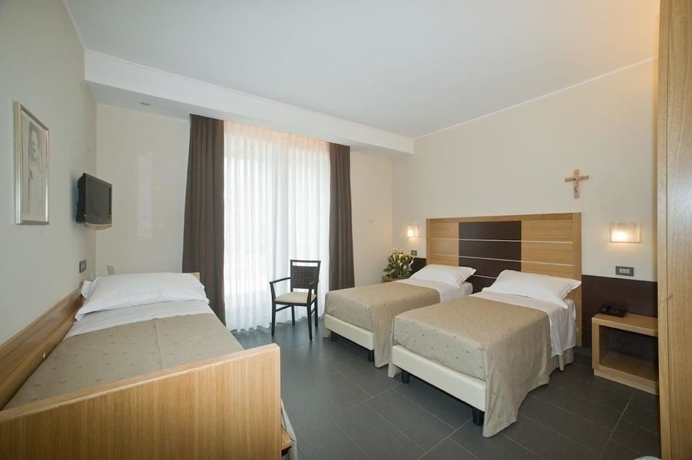 Vittoria Double or Twin Room 2