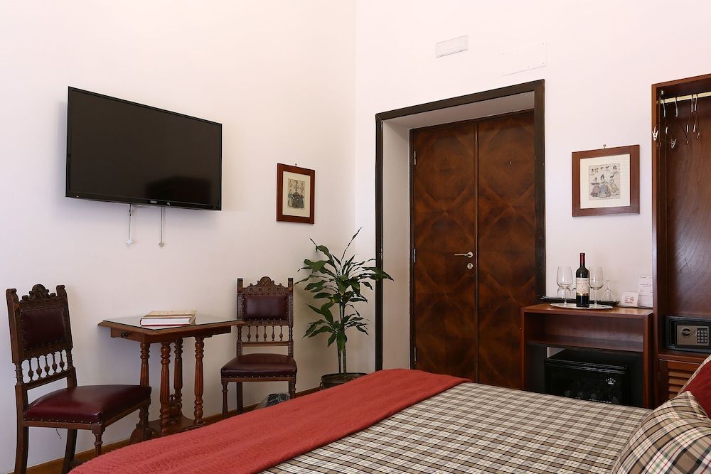 undefined Houspitality Caesar B&B 2