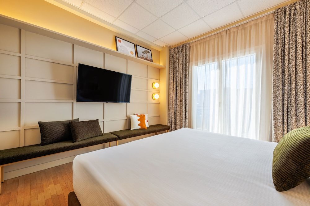 Charlie in Pesaro New York