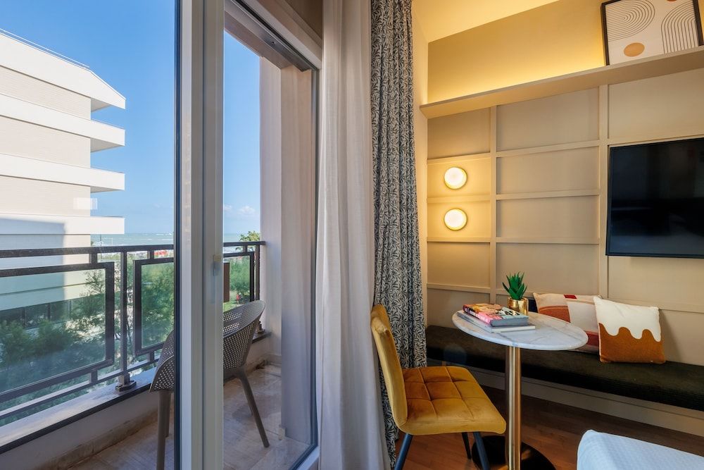 Charlie in Pesaro Paris 4