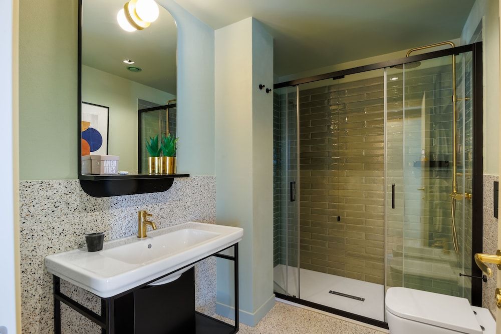 Charlie in Pesaro New York 4