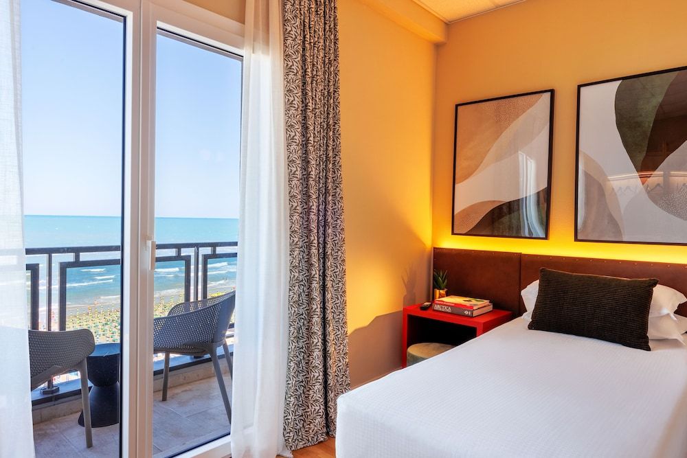 Charlie in Pesaro The Spirit for two 3