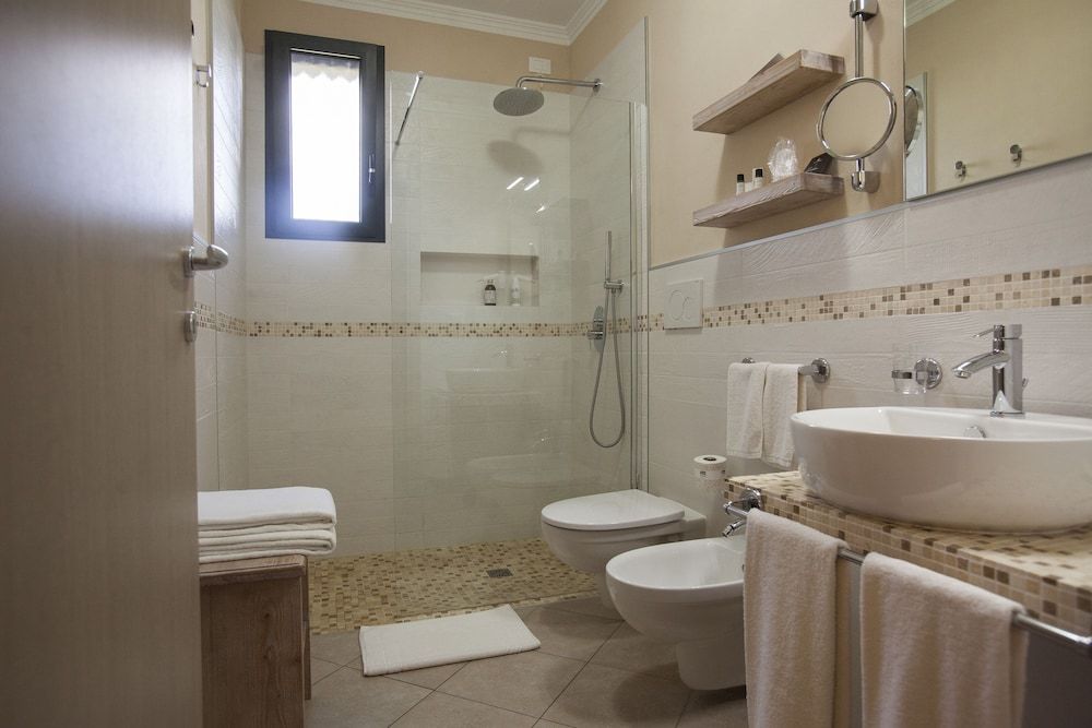 Classic Double Room, 1 Bedroom, Private Bathroom, Garden View