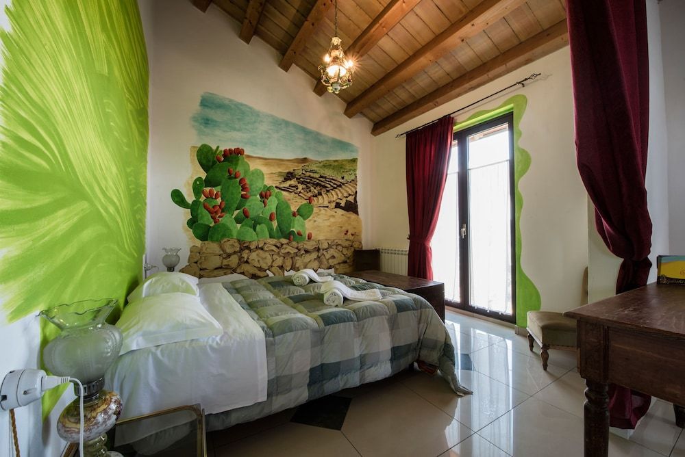 La Casa Rossa Country House Quadruple Room 2