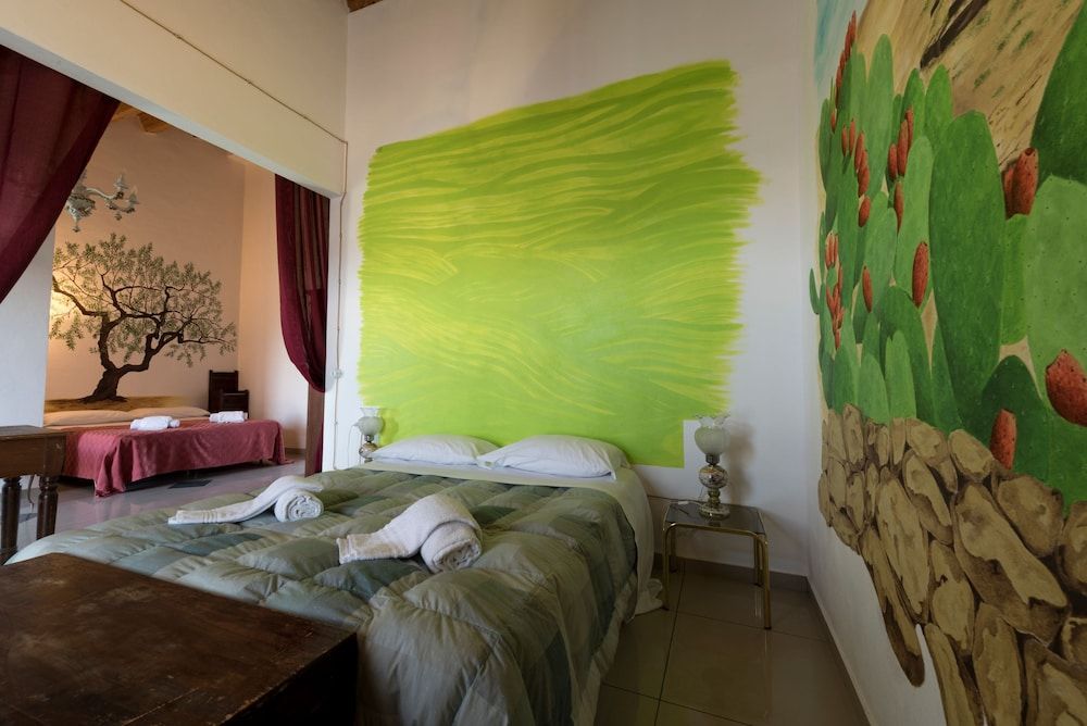 La Casa Rossa Country House Quadruple Room 3