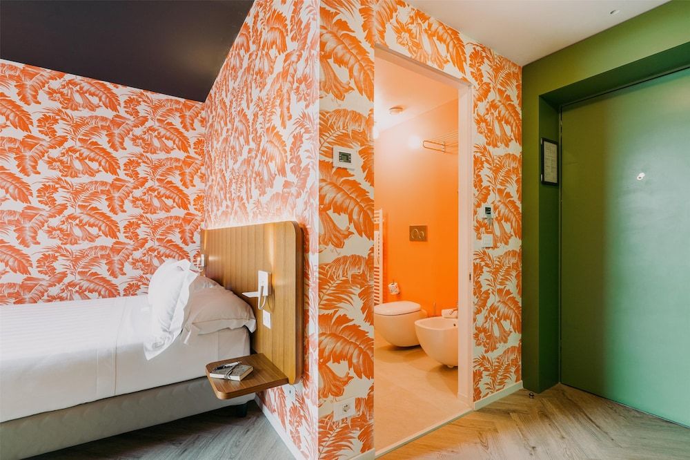 Collini Rooms, WorldHotels Crafted Superior Room, 1 Queen Bed, Non Smoking 3