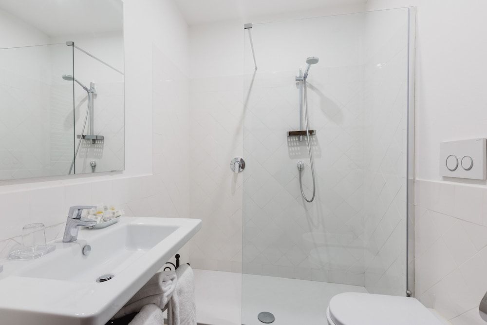 The Artists' Palace Florence Double or Twin Room 8