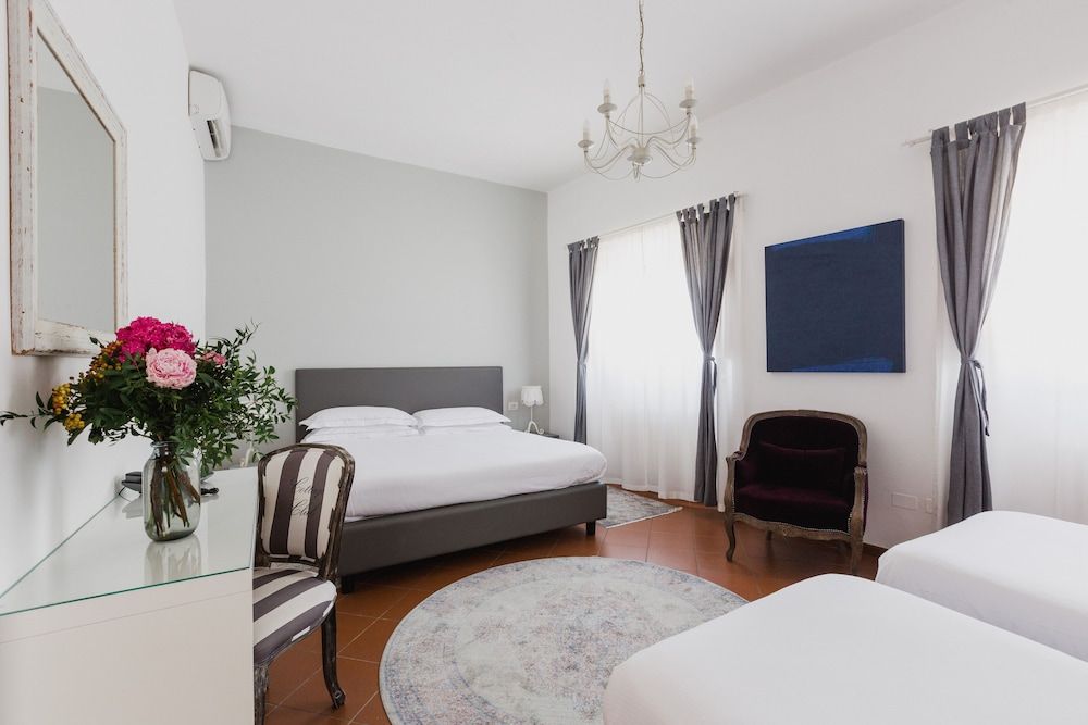 undefined The Artists' Palace Florence 2