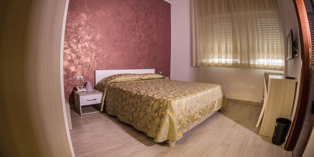 Tourist Hotel Superior Double Room 2