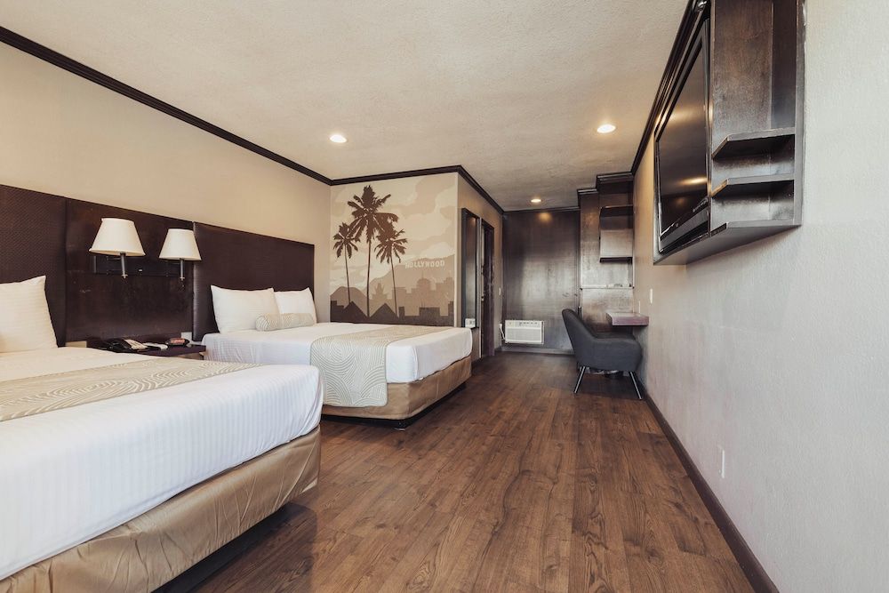 undefined The Dixie Hollywood 3