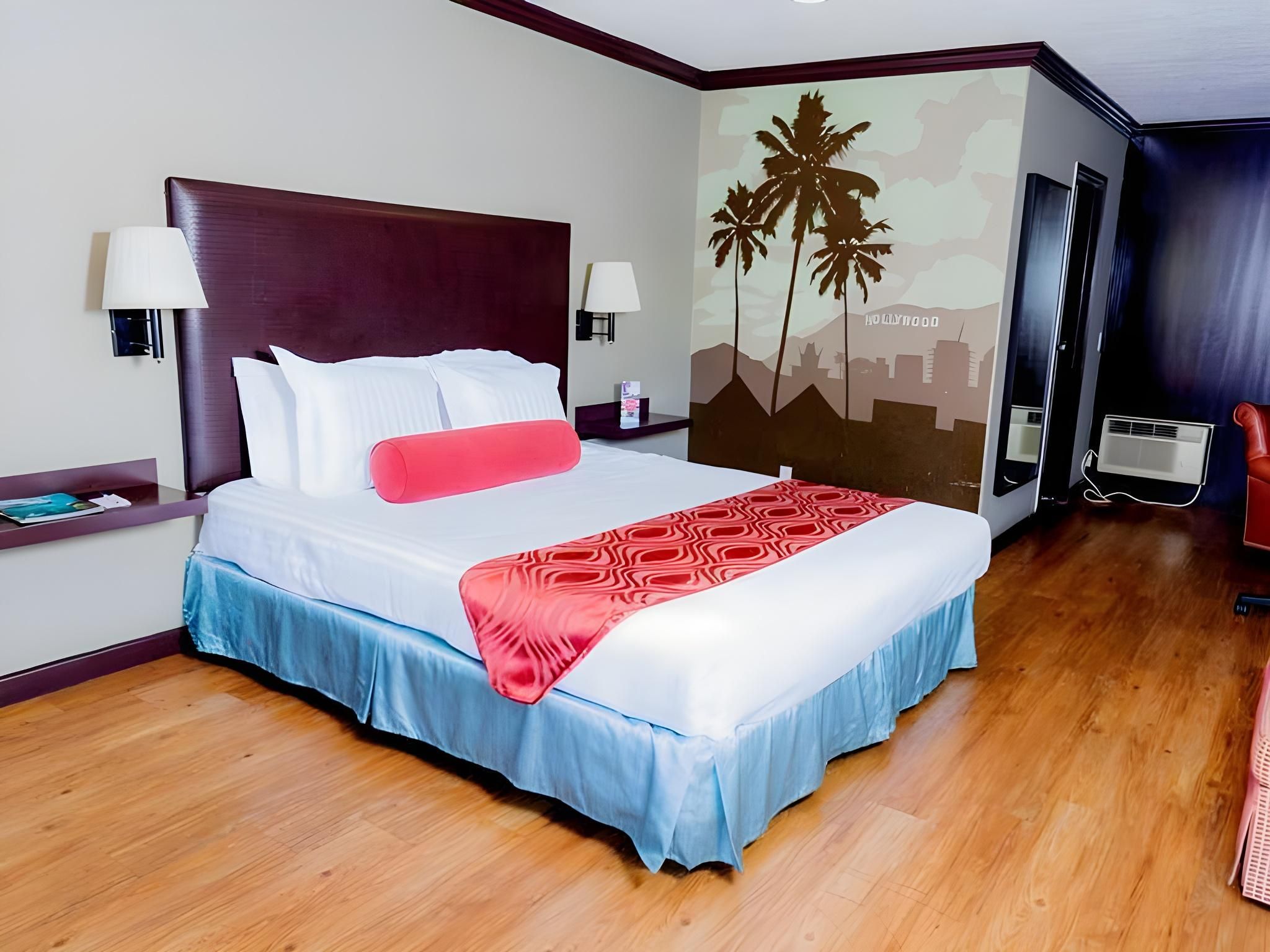 The Dixie Hollywood Classic Room - 1 King Bed 2