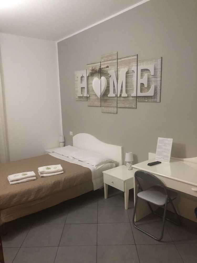 Guest House Brianza Room