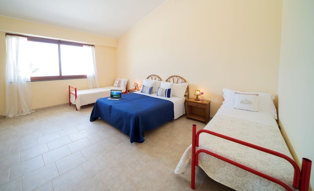 Quadruple Room, Partial Sea View