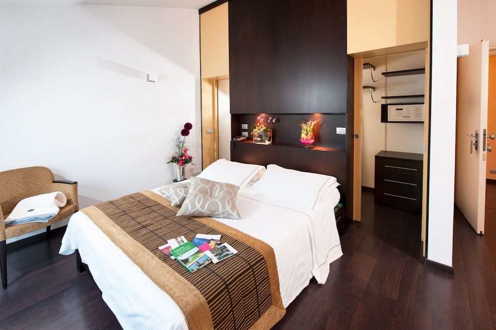 Villa Maria Cristina Superior Double Room Single Use 3