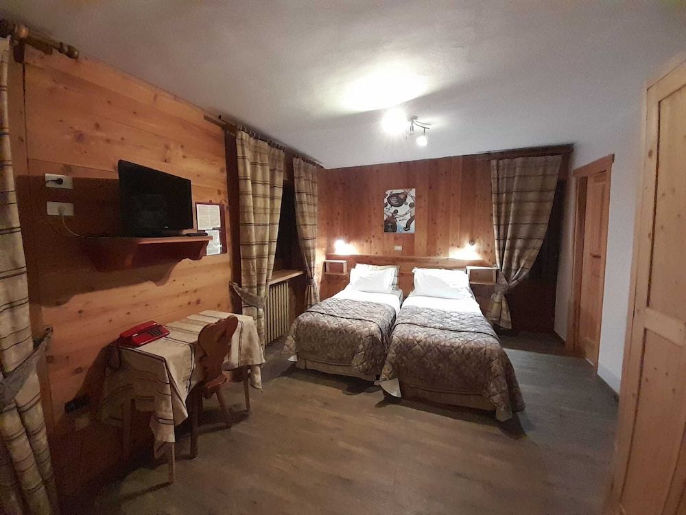 Economy Double or Twin Room