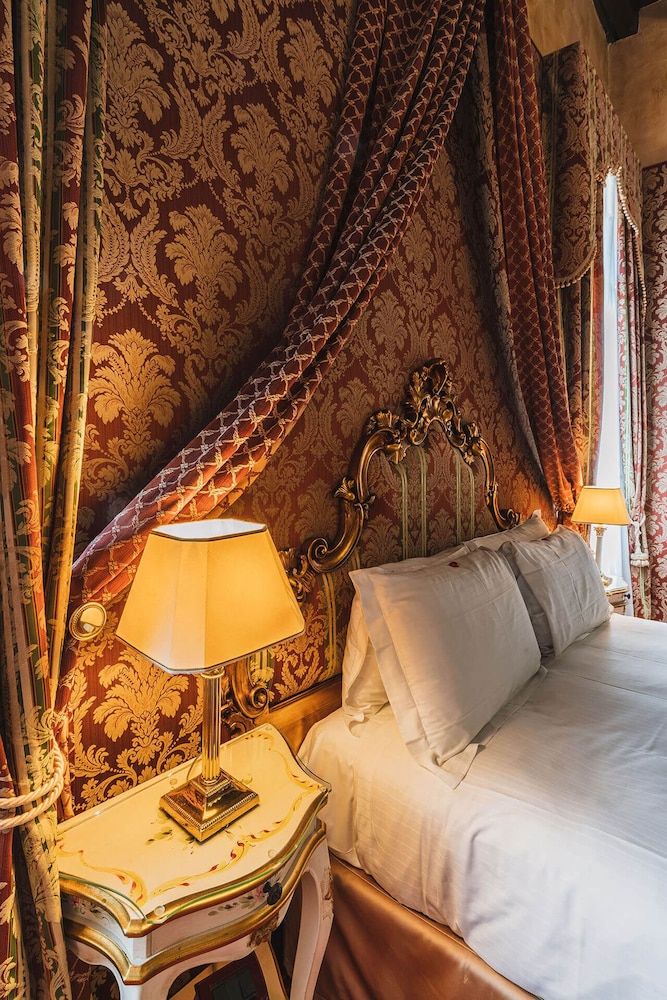 Ca' Amadi Junior Suite, Canal View 2