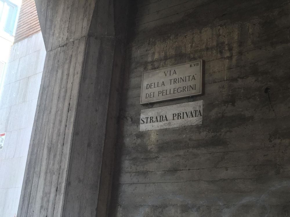 undefined Regola Suite 6