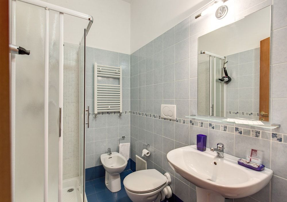 Bon Ton Design Rooms by DOT Suites Standard Double Room, 1 Double Bed 7