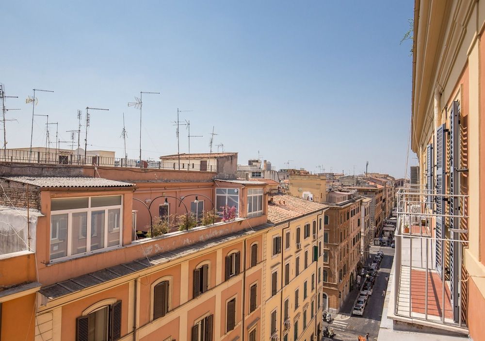 Bon Ton Design Rooms by DOT Suites Standard Double Room, 1 Double Bed 5