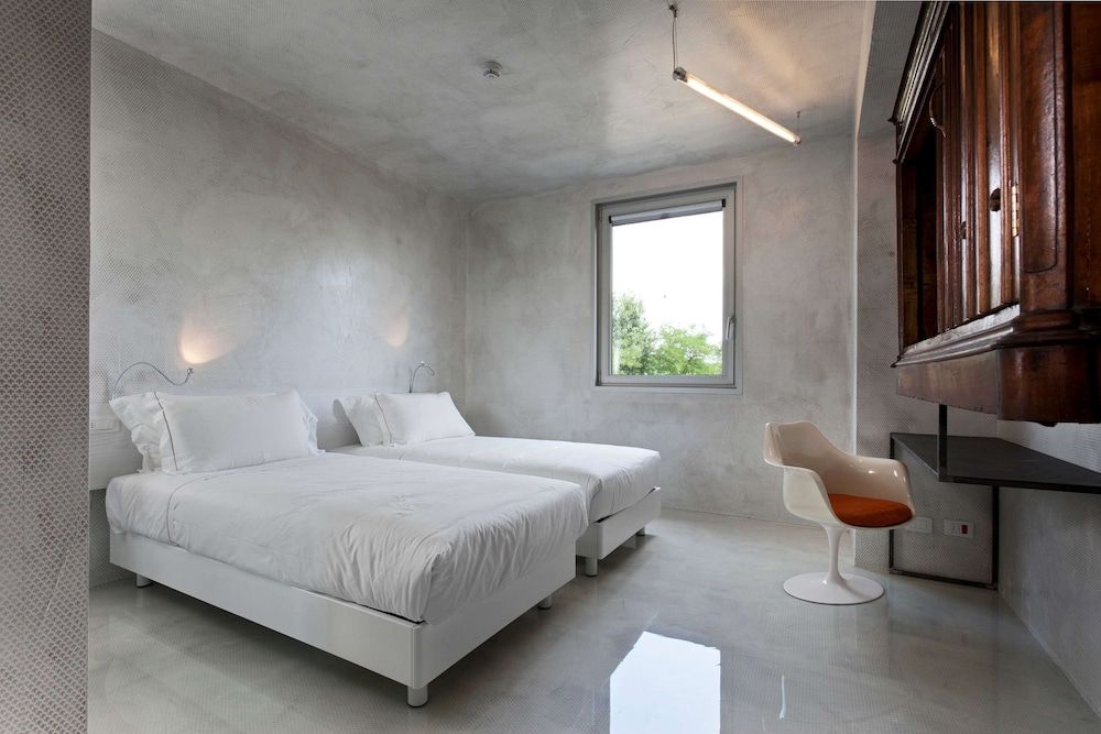 Aiden by Best Western JHD Dunant Hotel Standard Room, 2 Twin Beds, Non Smoking 4