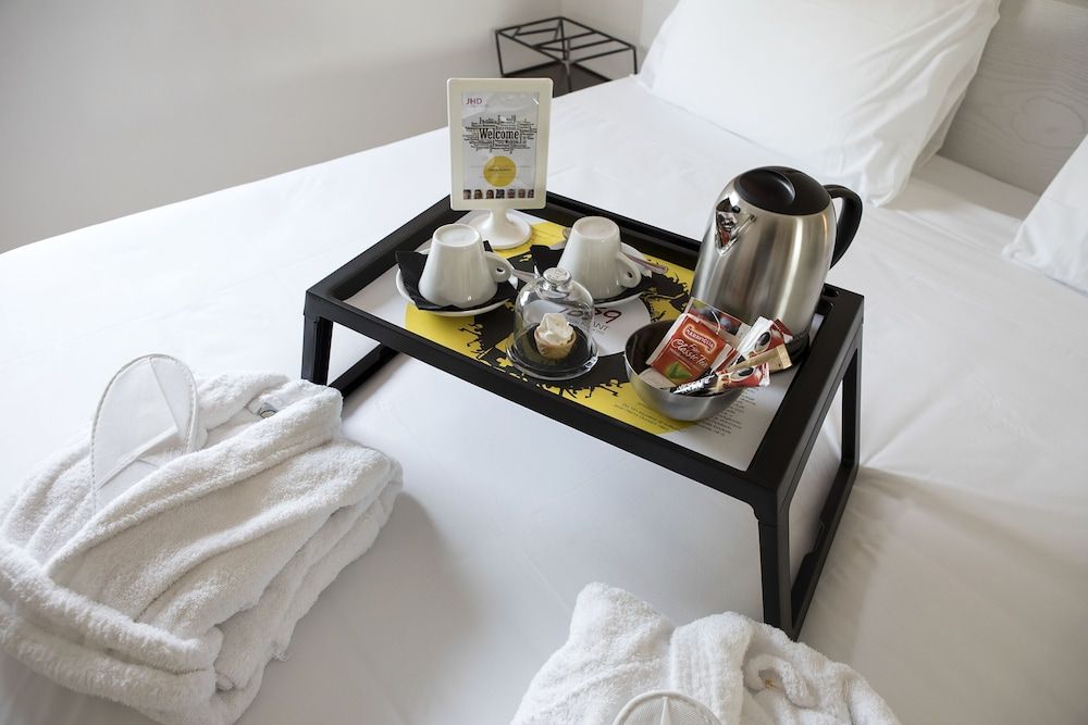 Aiden by Best Western JHD Dunant Hotel Superior Room, 1 King Bed, Non Smoking 2