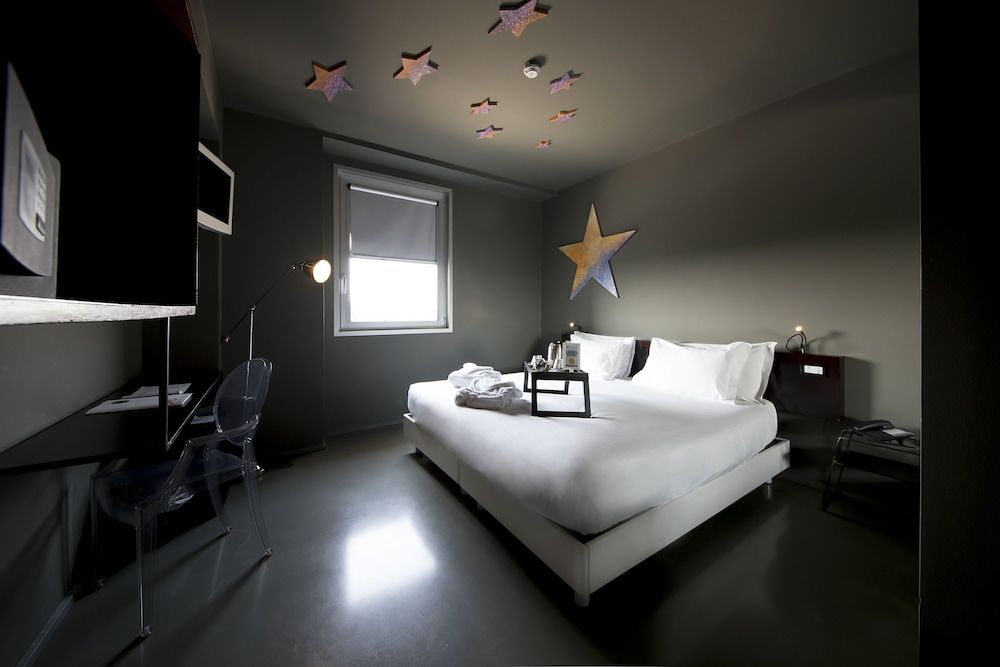 Aiden by Best Western JHD Dunant Hotel Superior Room, 1 King Bed, Non Smoking