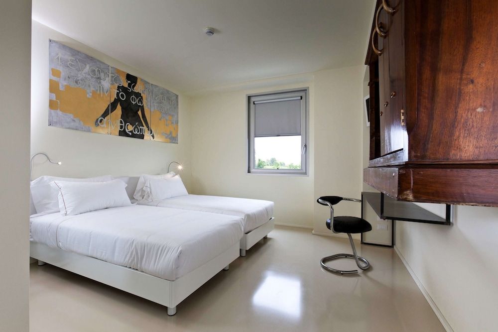 Aiden by Best Western JHD Dunant Hotel Standard Room, 2 Twin Beds, Non Smoking 7