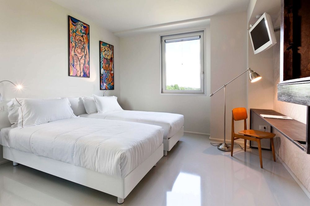 Aiden by Best Western JHD Dunant Hotel Standard Room, 2 Twin Beds, Non Smoking 16