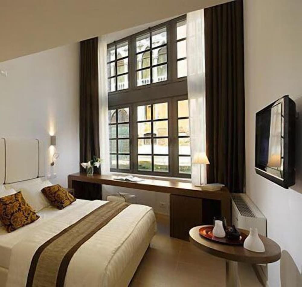 undefined Al Canal Regio 5