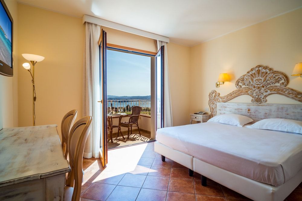 Superior Double or Twin Room, Balcony, Harbor View