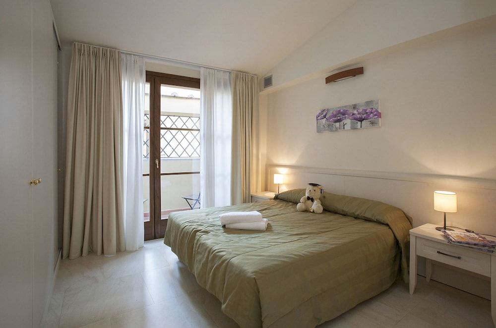 Apartment, 2 Bedrooms, Balcony (5/A , Borgo Albizi 29 - Lift)