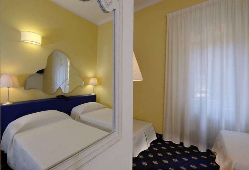 My Hotel Milano Double Room 6