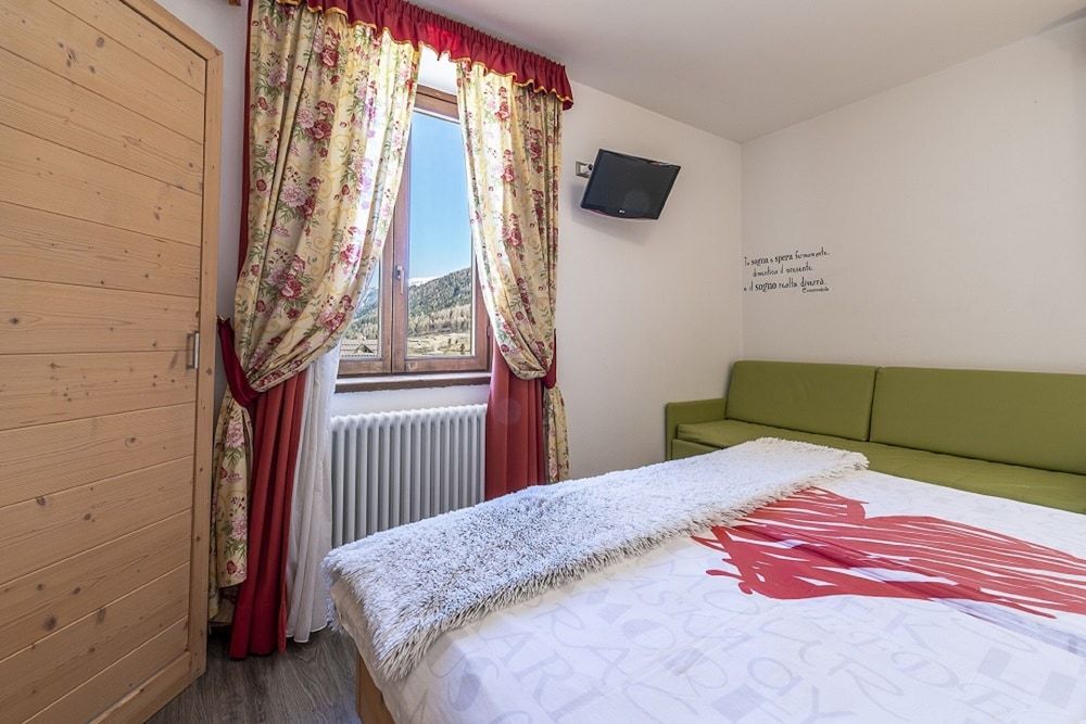 Triple Room, Balcony
