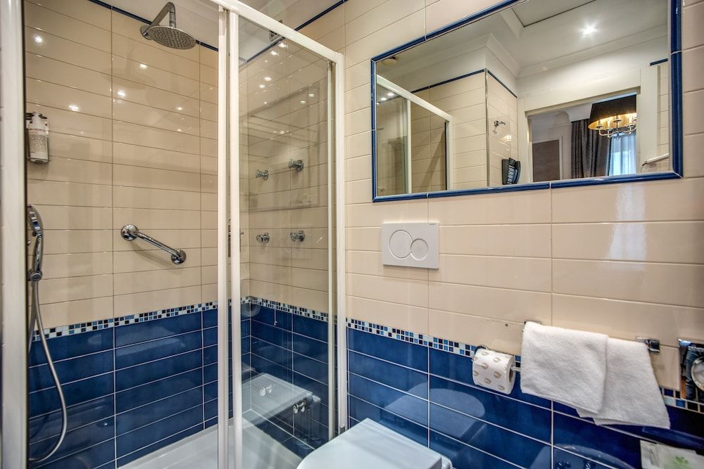 Hotel Britannia Deluxe Double or Twin Room 16